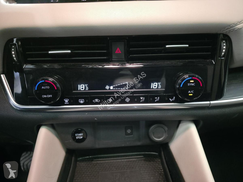 Samochód dostawczy Nissan QASHQAI 1.5 e-Power -...