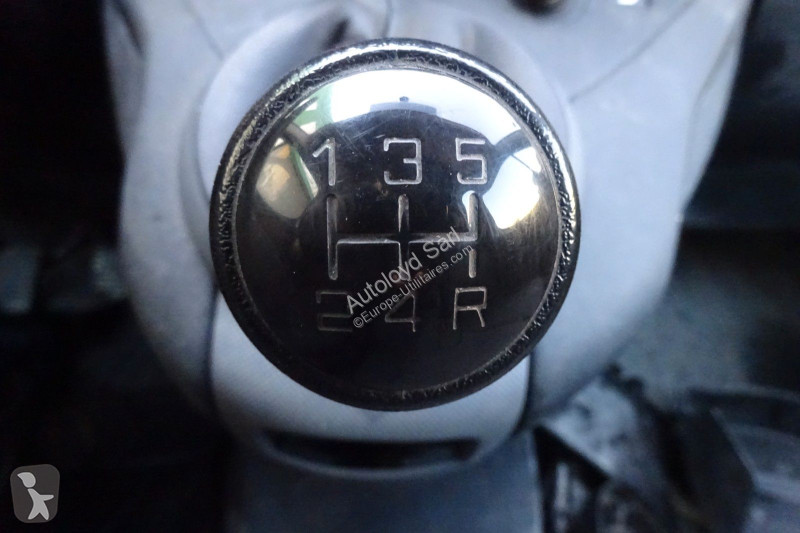 Véhicule utilitaire Peugeot PARTNER 1,6 HDI 100