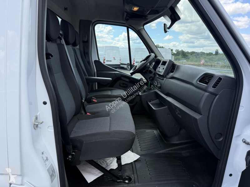 Véhicule utilitaire Renault MASTER 2.3 dCi -...