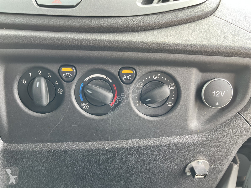 Véhicule utilitaire Ford 2.0 TDCI 130PK L2H2...