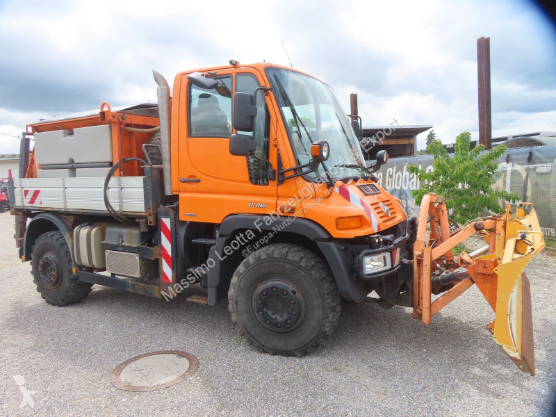 Mercedes U 400 Transporter