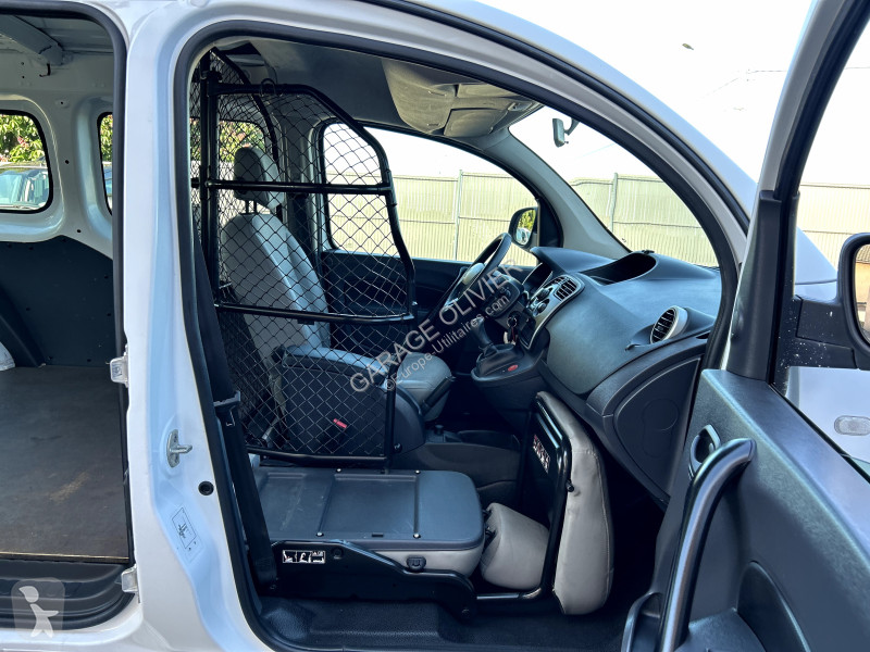 Véhicule utilitaire Renault Maxi Grand Volume...