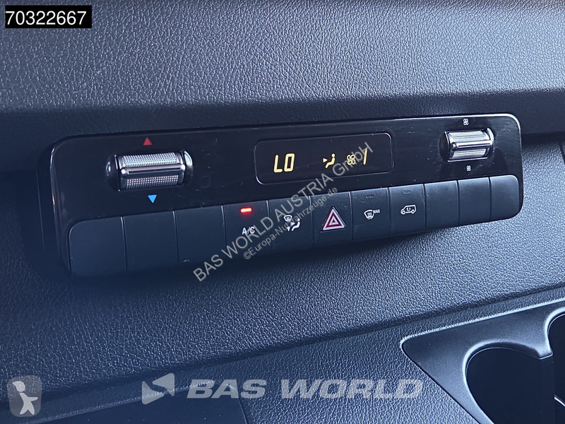 عربة نفعية Mercedes 215 CDI Automatik 150PS...