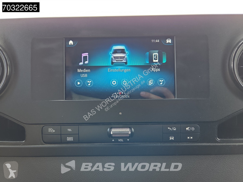عربة نفعية Mercedes 215 CDI Automatik 150PS...