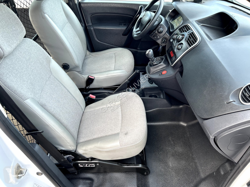 Véhicule utilitaire Renault Maxi Grand Volume...