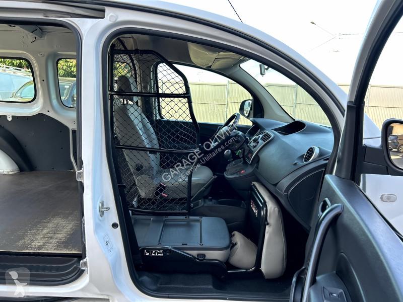 Véhicule utilitaire Renault Maxi Grand Volume...
