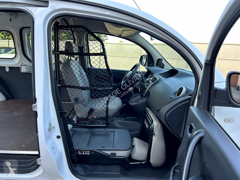Véhicule utilitaire Renault Maxi Grand Volume...