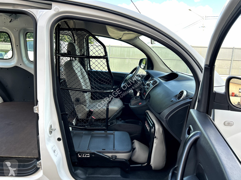 Véhicule utilitaire Renault Maxi Grand Volume...