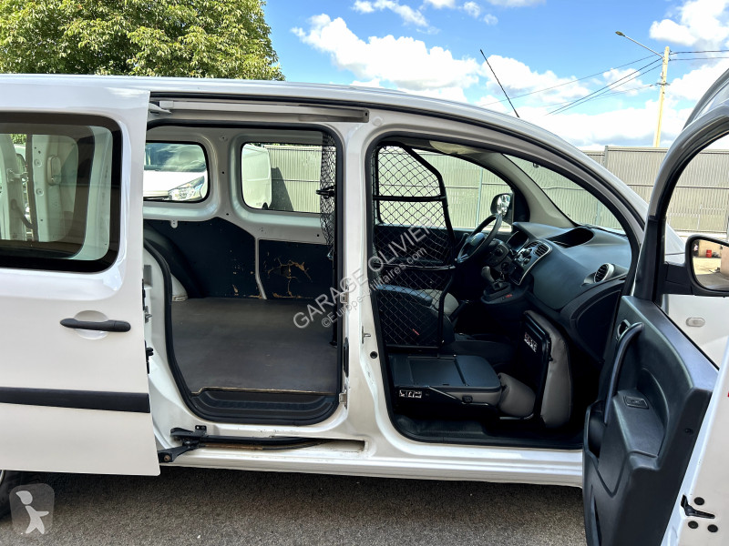 Véhicule utilitaire Renault Maxi Grand Volume...