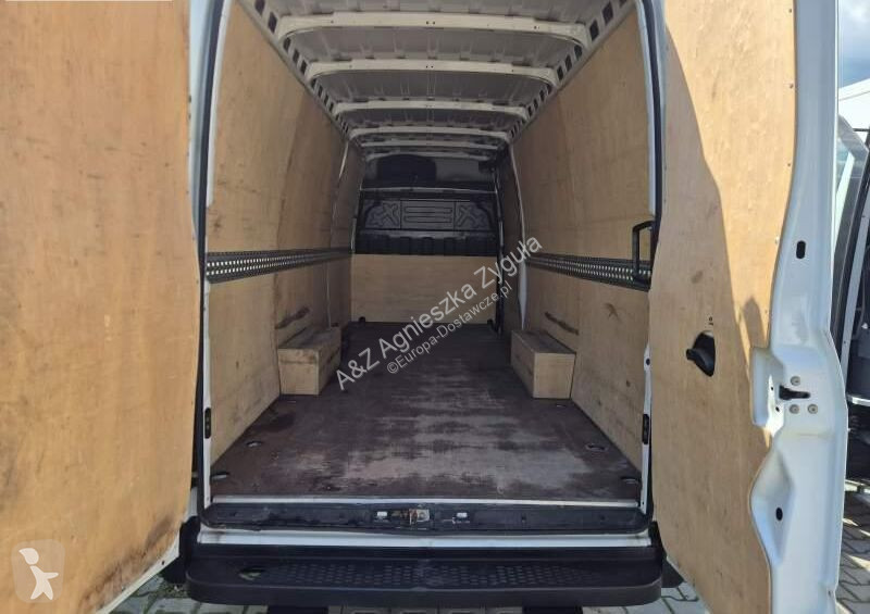 Furgoneta Iveco DAILY 35-140 / SPROWADZONY Z...