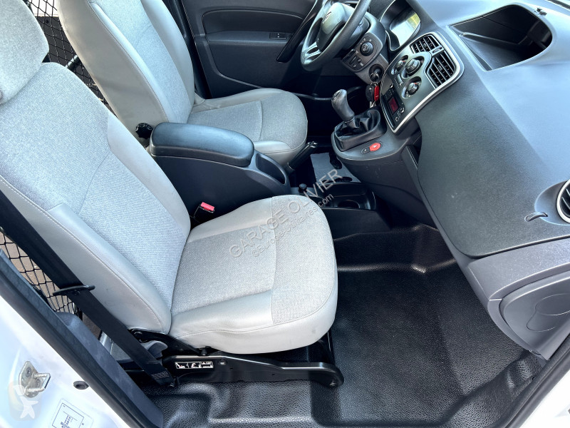 Véhicule utilitaire Renault Maxi Grand Volume...