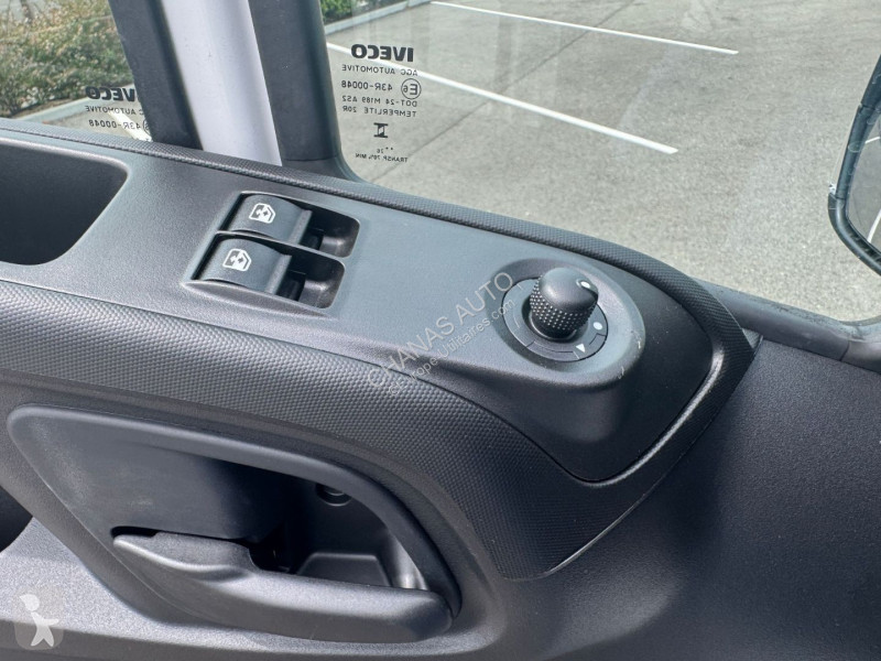 Véhicule utilitaire Iveco 35C16 160CV 3L 6...