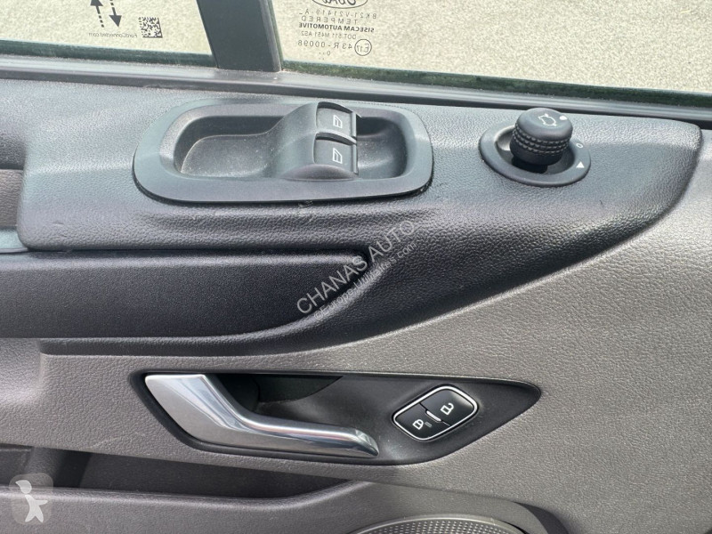 Véhicule utilitaire Ford 320 L1H1 2.0 TDCi 130...