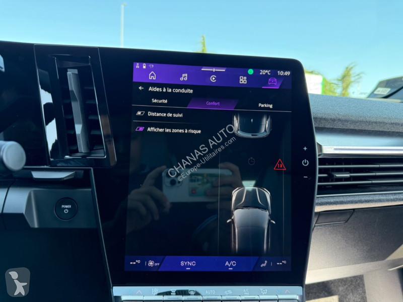 Véhicule utilitaire Renault E-tech 220 ch Techno
