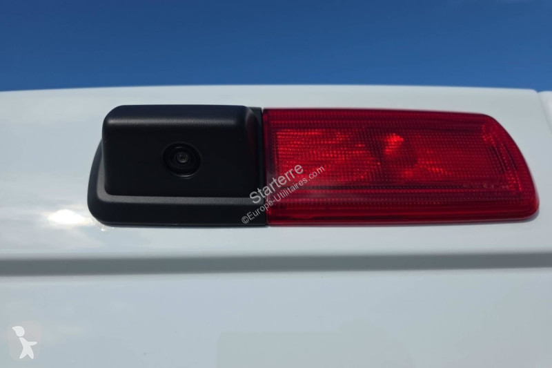 Véhicule utilitaire Nissan PRIASTAR FOURGON