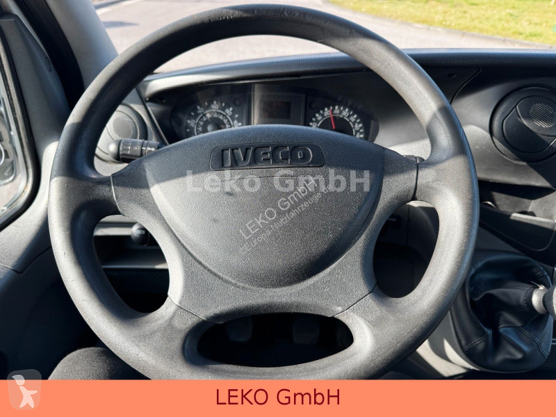 Samochód dostawczy Iveco 35C13 Mit Relec Froid...