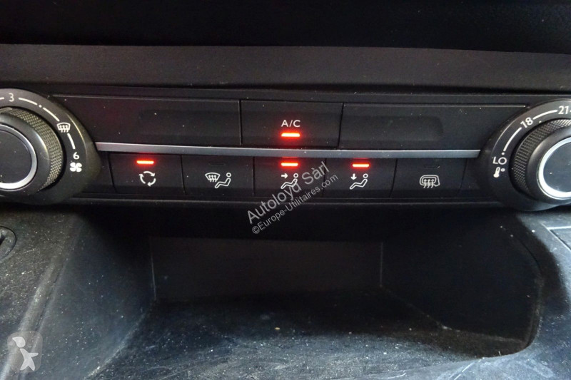 Véhicule utilitaire Peugeot PARTNER 1,5 HDI 100