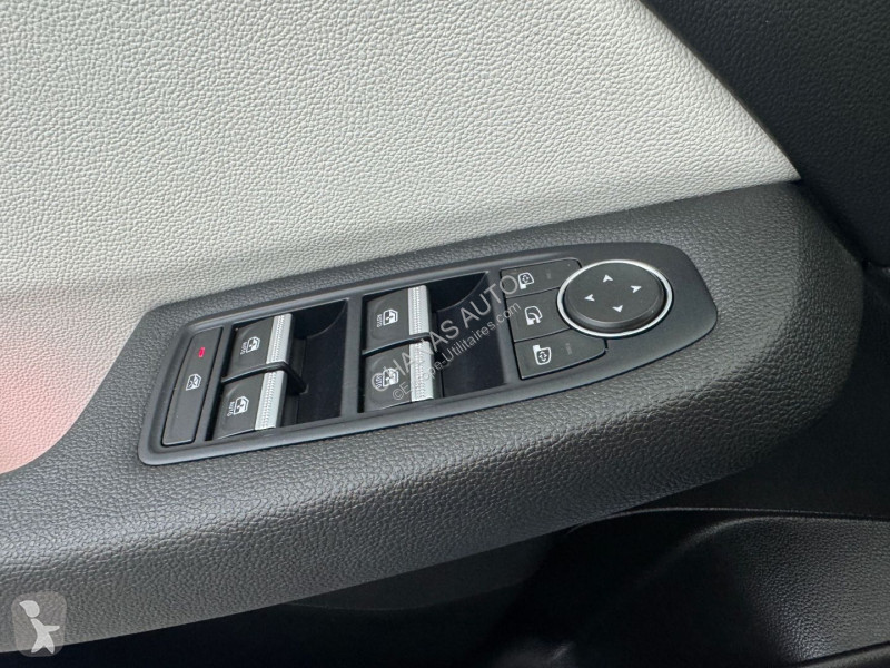 Коммерческий автомобиль Renault 1.3 TCe 130 FAP...