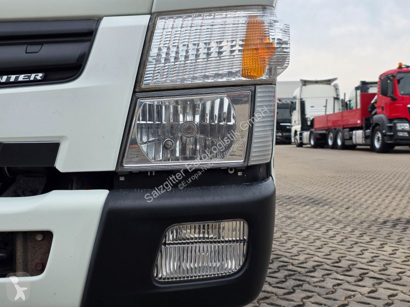 عربة نفعية Fuso 7C15