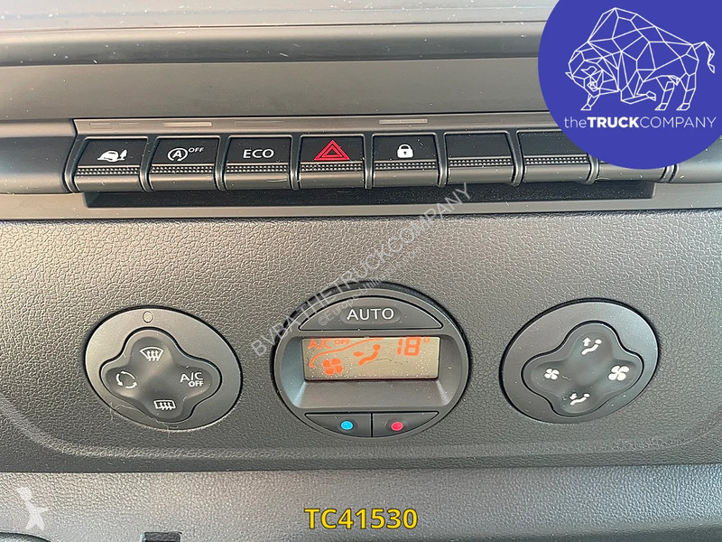 عربة نفعية Renault