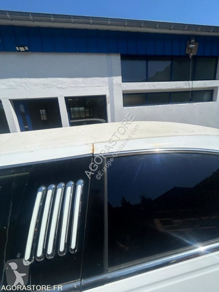 Véhicule utilitaire Lincoln Town car