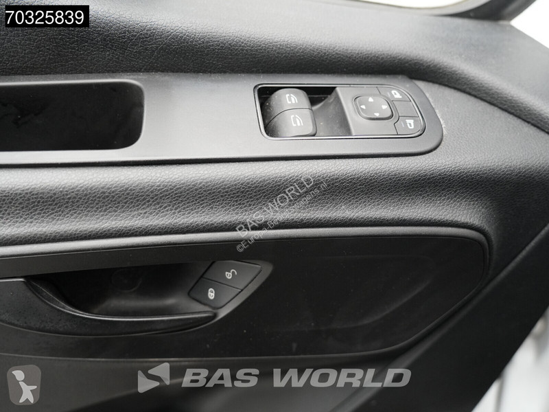 Véhicule utilitaire Mercedes 311 CDI L2H2 Airco...