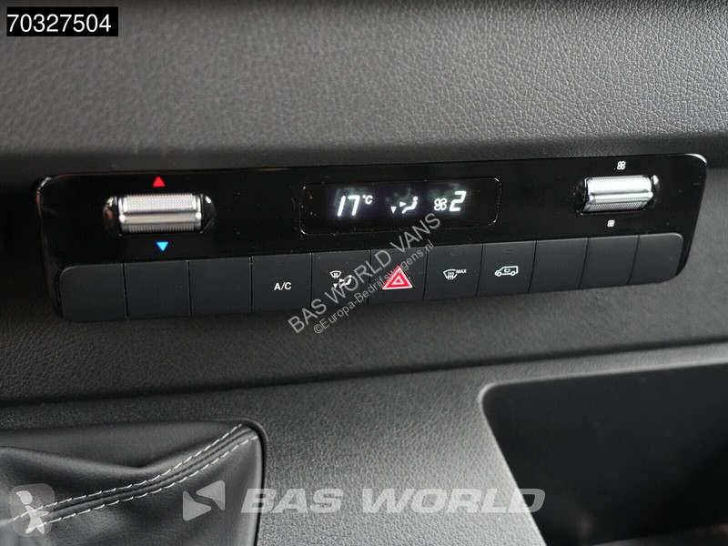 Лекотоварен автомобил Mercedes 317 CDI...