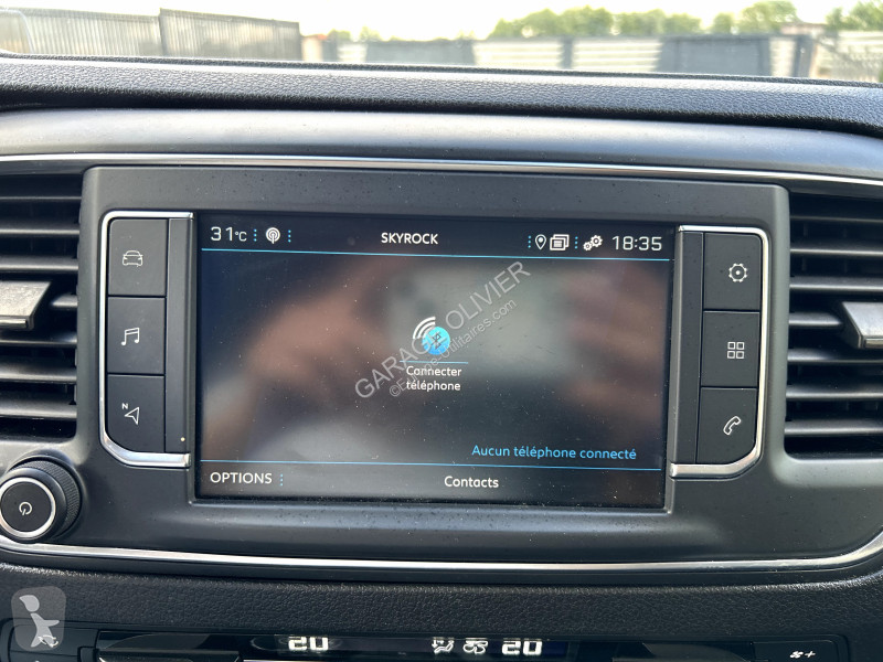 عربة نفعية Peugeot 2.0 Bluehdi 120 Premium Pack...