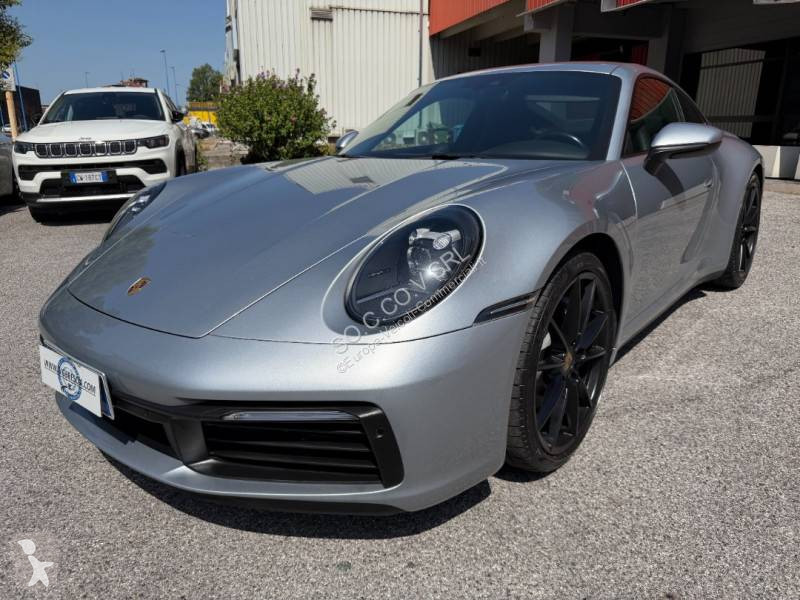 Véhicule utilitaire Porsche