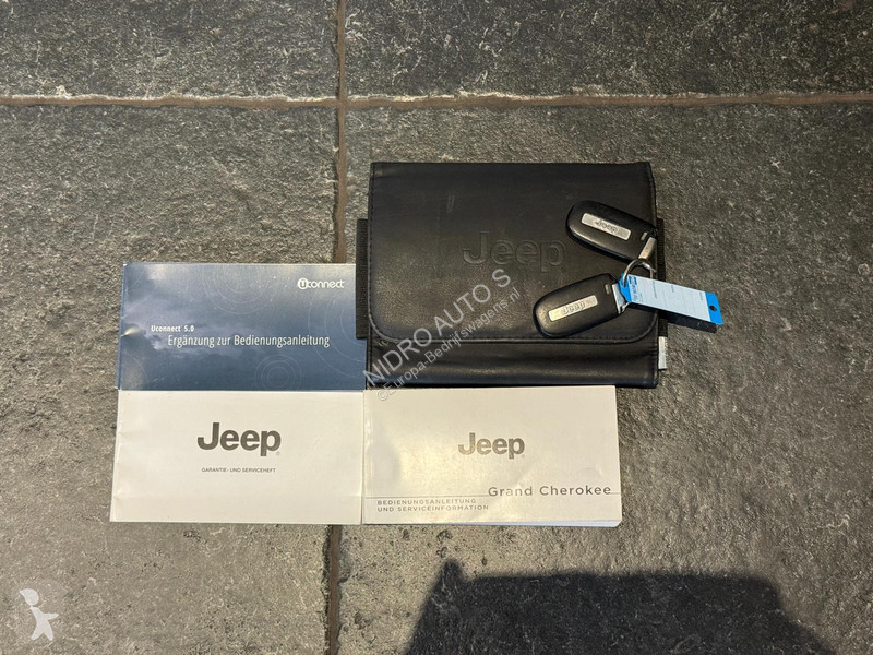 عربة نفعية Jeep 3.0 V6 CRD Overland 4x4...