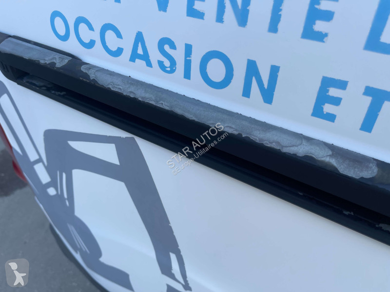 عربة نفعية Peugeot