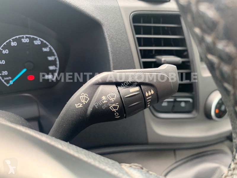 Samochód dostawczy Ford 2.0 TDCI...