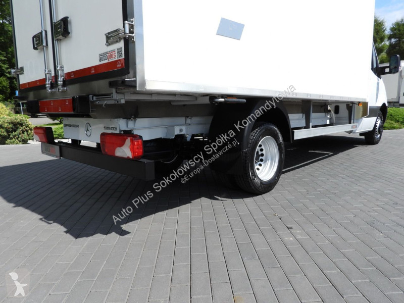 Коммерческий автомобиль Mercedes 25OXER