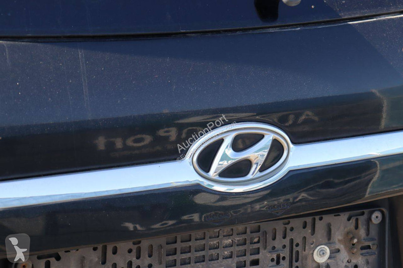 عربة نفعية Hyundai