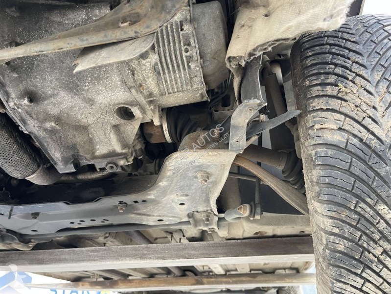 عربة نفعية Peugeot