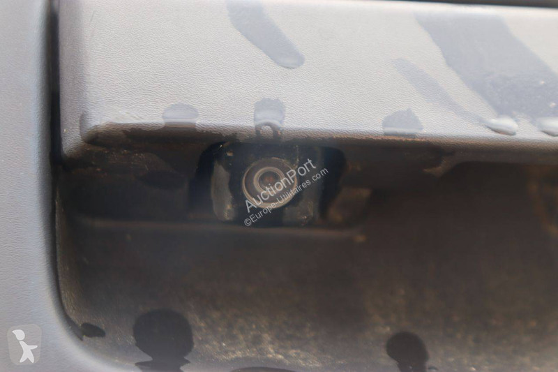 Autoutilitară Nissan