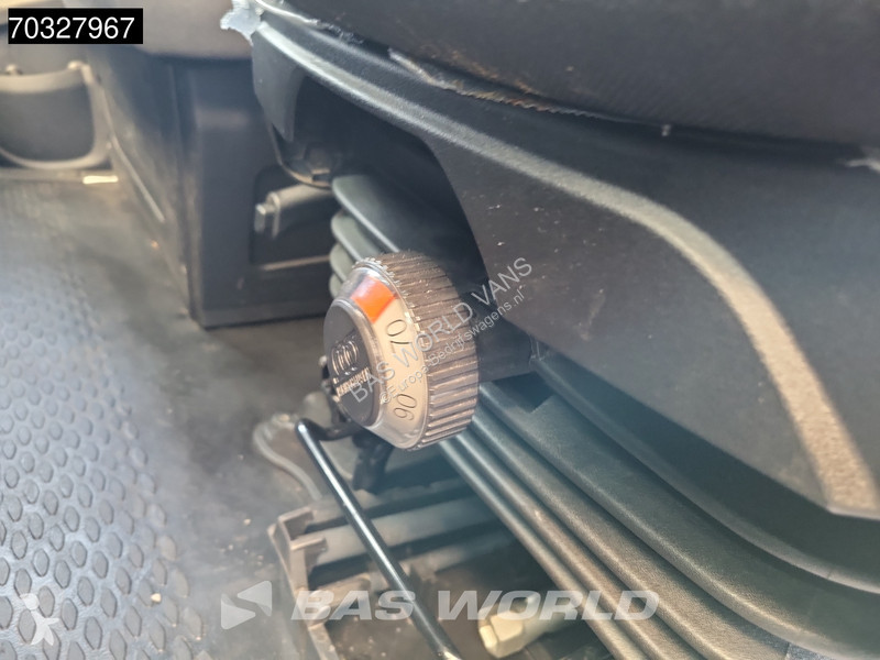 Furgoneta Iveco 72C18 3.0L Automaat Bakwagen...