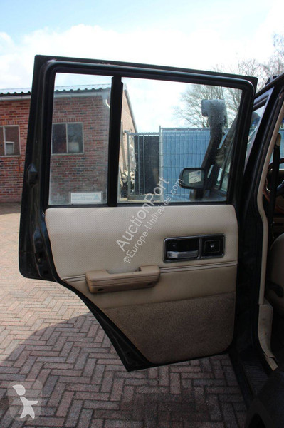 عربة نفعية Jeep Limited
