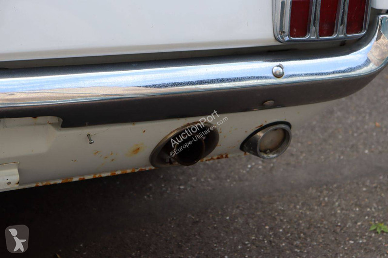 Furgoneta Ford V8