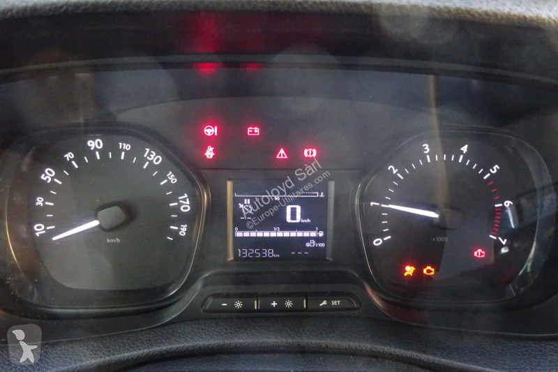 Véhicule utilitaire Citroën JUMPY 2,0 HDI 144