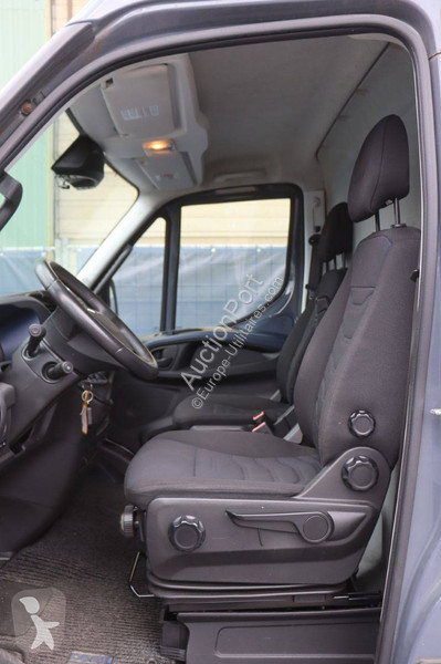 Furgoneta Iveco 70C18
