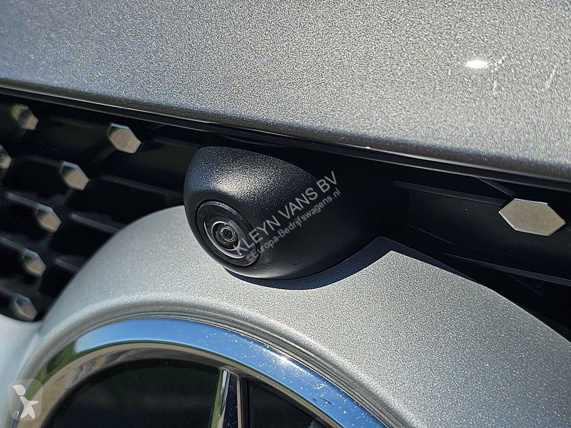 عربة نفعية Mercedes 4Matic AMG Line GLA