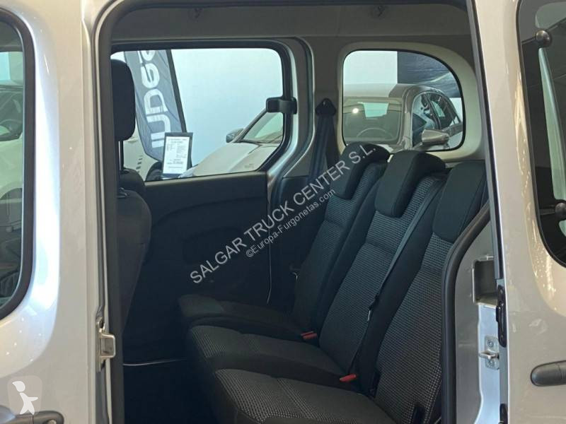 عربة نفعية Mercedes