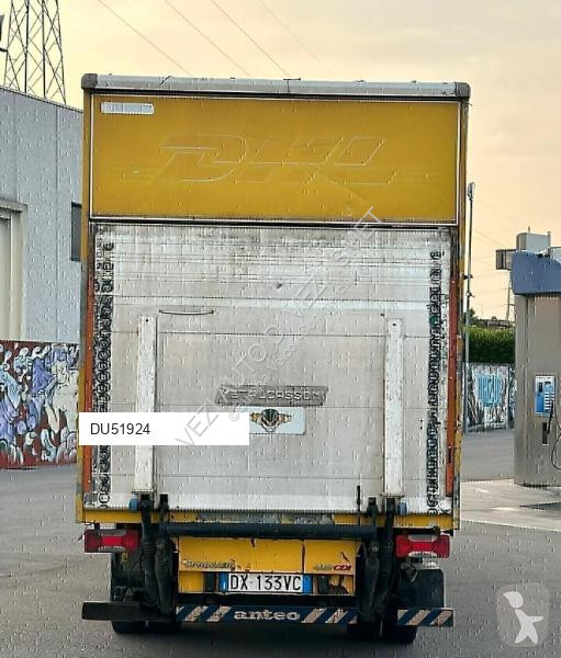 عربة نفعية Mercedes