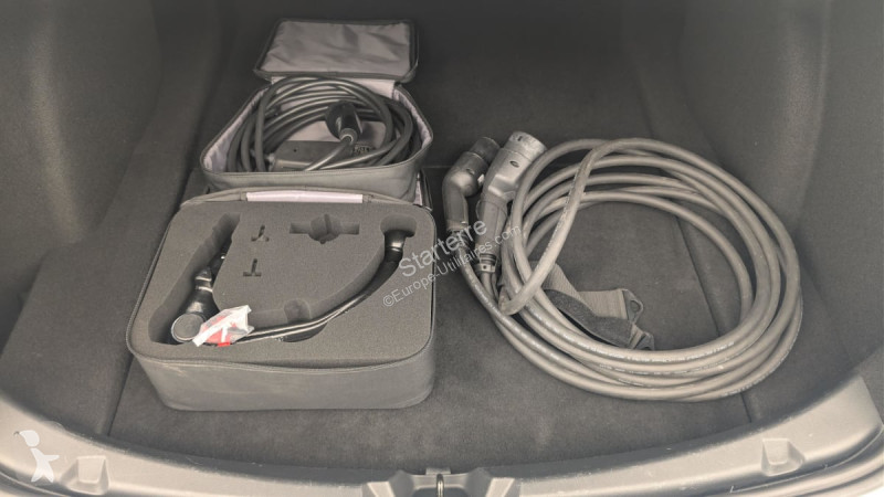 Véhicule utilitaire Tesla  MODEL 3