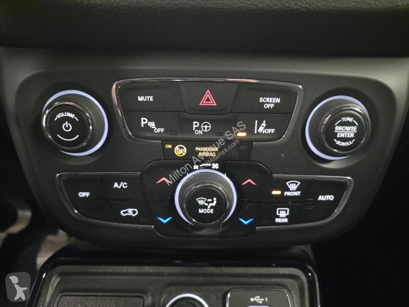 Véhicule utilitaire Jeep 1.3 GSE T4 130 4x2...