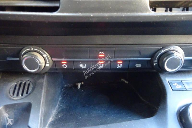 Véhicule utilitaire Peugeot PARTNER 1,5 HDI 100
