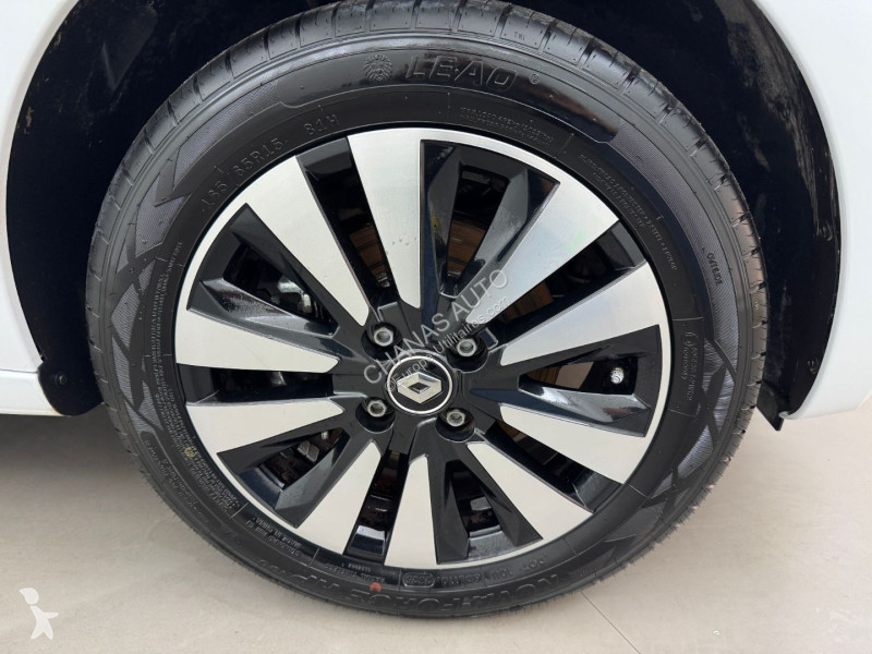 Лекотоварен автомобил Renault 0.9 TCe 95 Intens