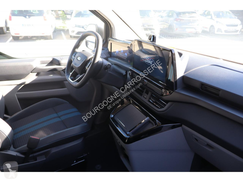 Véhicule utilitaire Ford