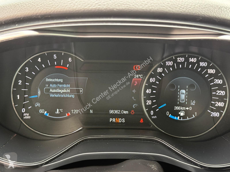 Véhicule utilitaire Ford Turnier Titanium 2.0...